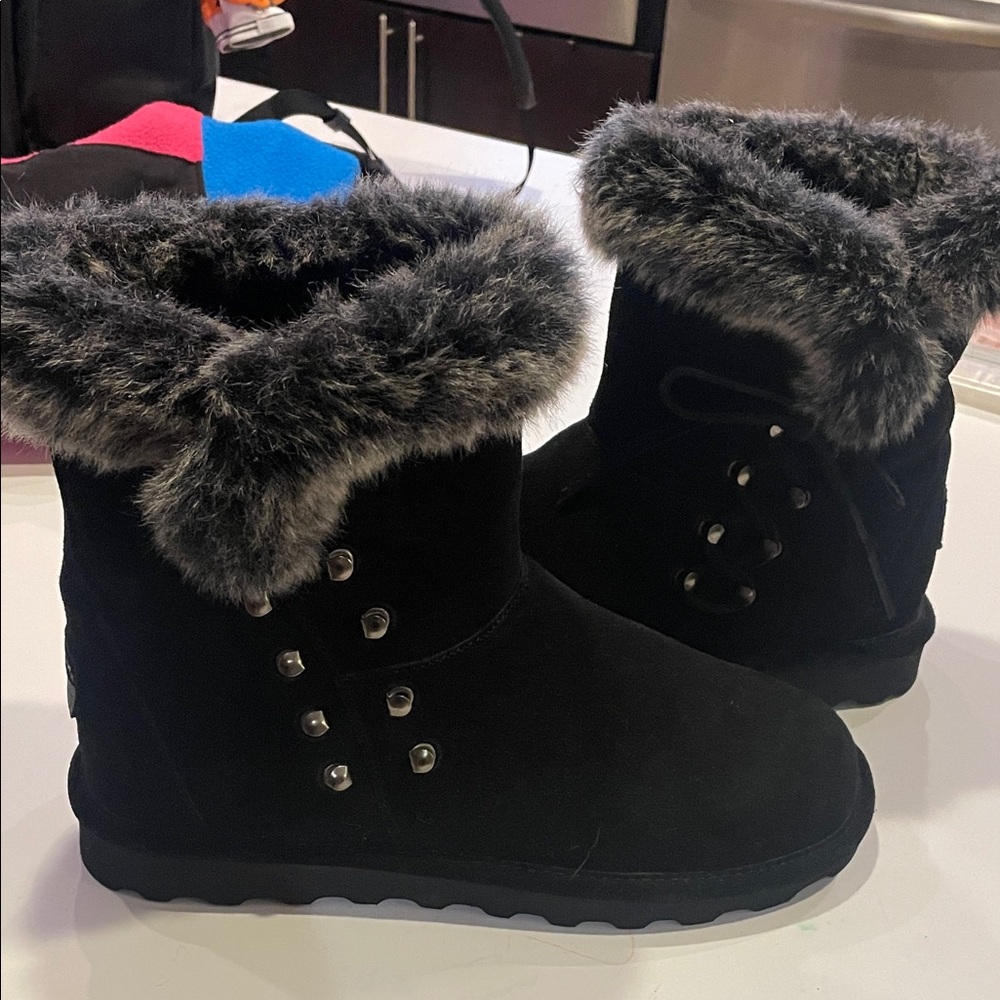 BearPaw Black and Gray Faux Fur Winter Boots